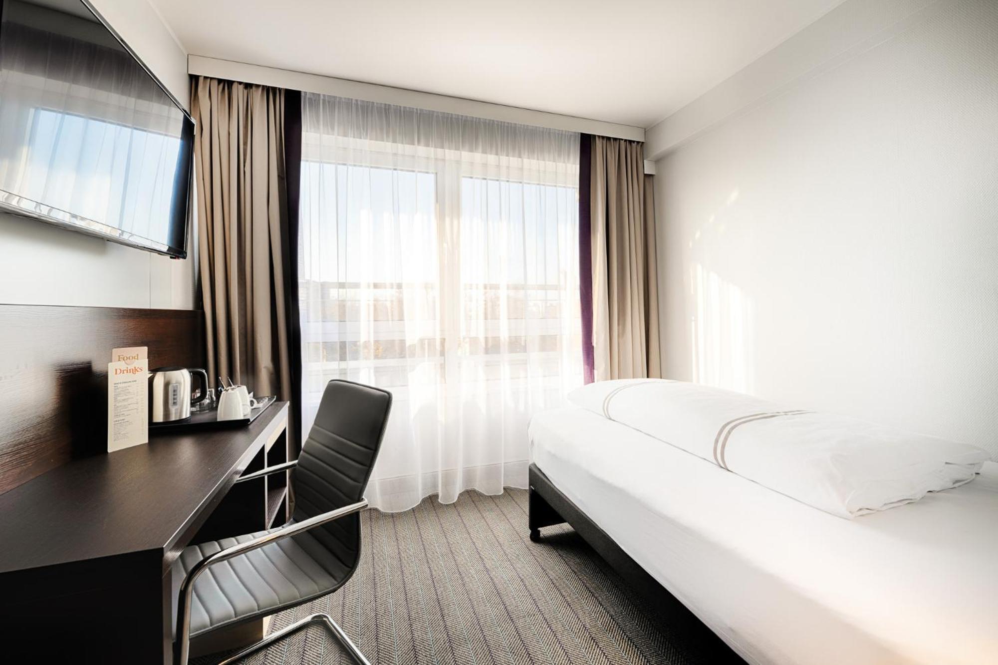 Premier City Sued Hotel